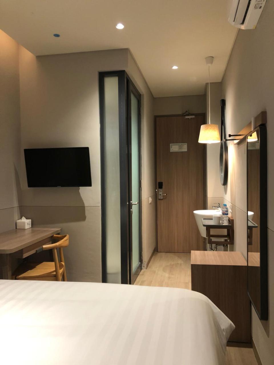 Citrip Hotel Simpang Lima Semarang Buitenkant foto