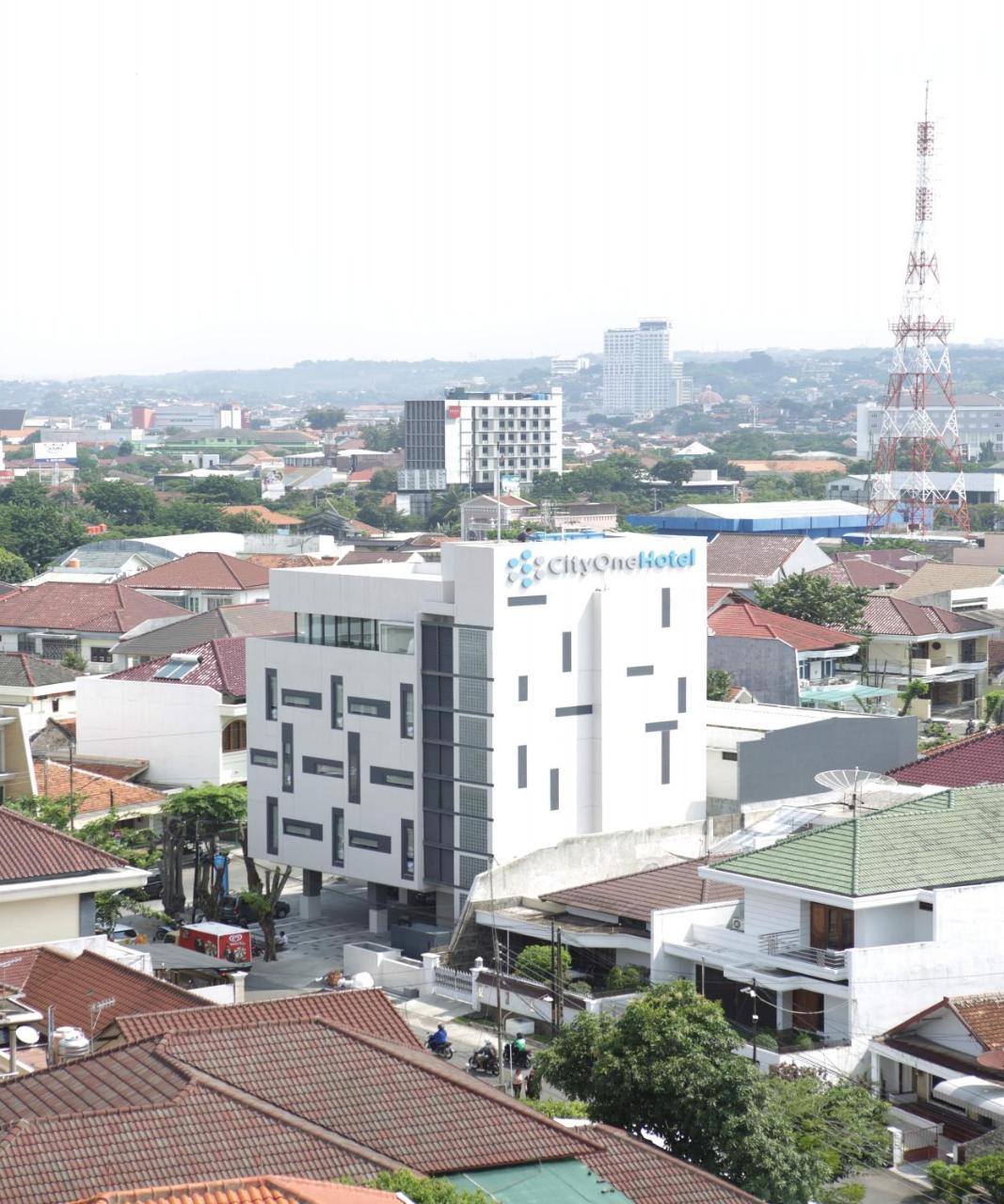 Citrip Hotel Simpang Lima Semarang Buitenkant foto