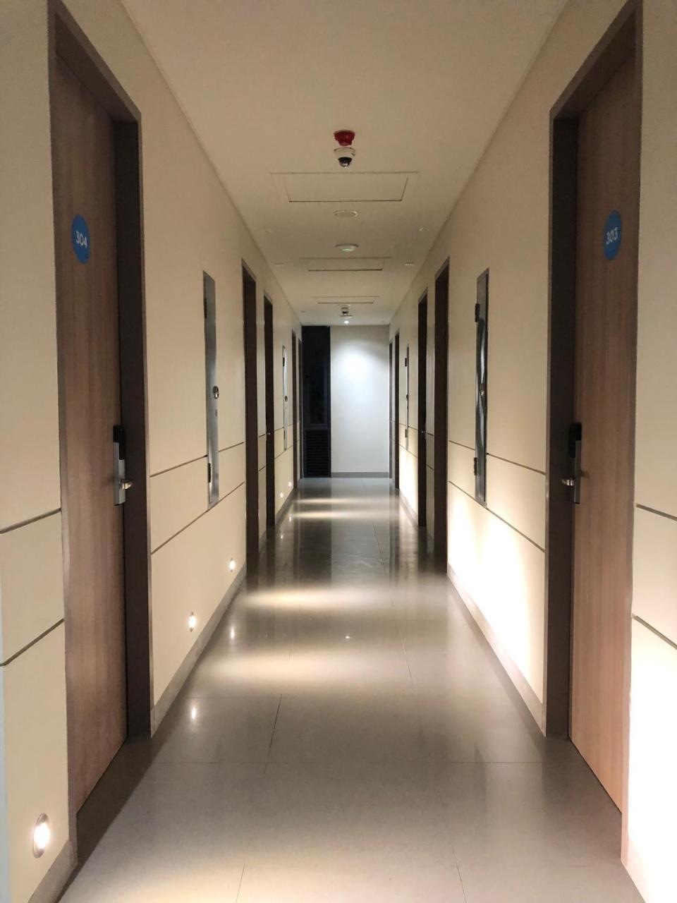 Citrip Hotel Simpang Lima Semarang Buitenkant foto